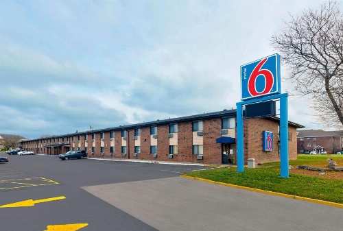 Motel 6-Oak Creek, WI image 29